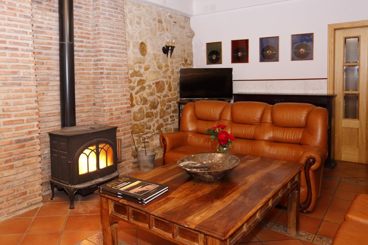 Ca Miquelet - Turistrat Guest House Albocacer Bagian luar foto