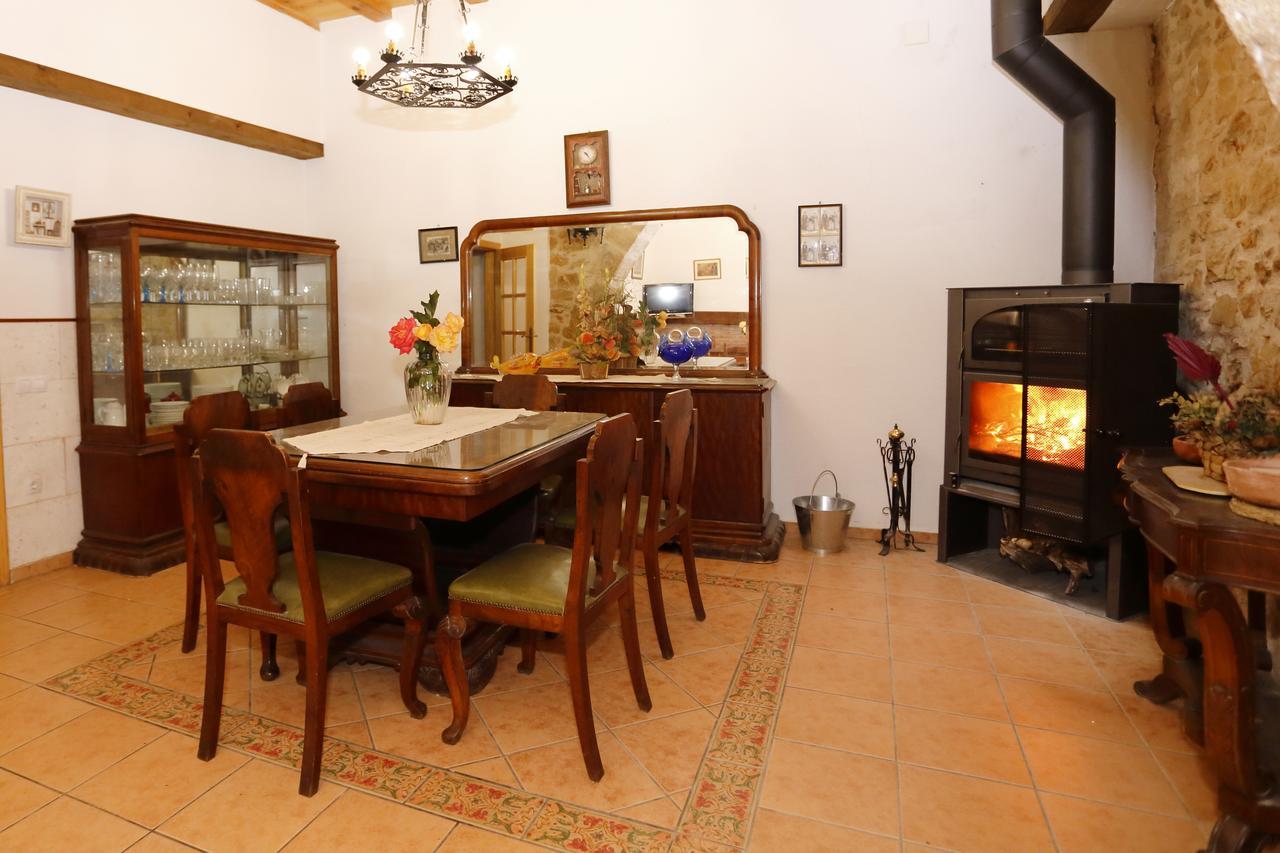 Ca Miquelet - Turistrat Guest House Albocacer Bagian luar foto