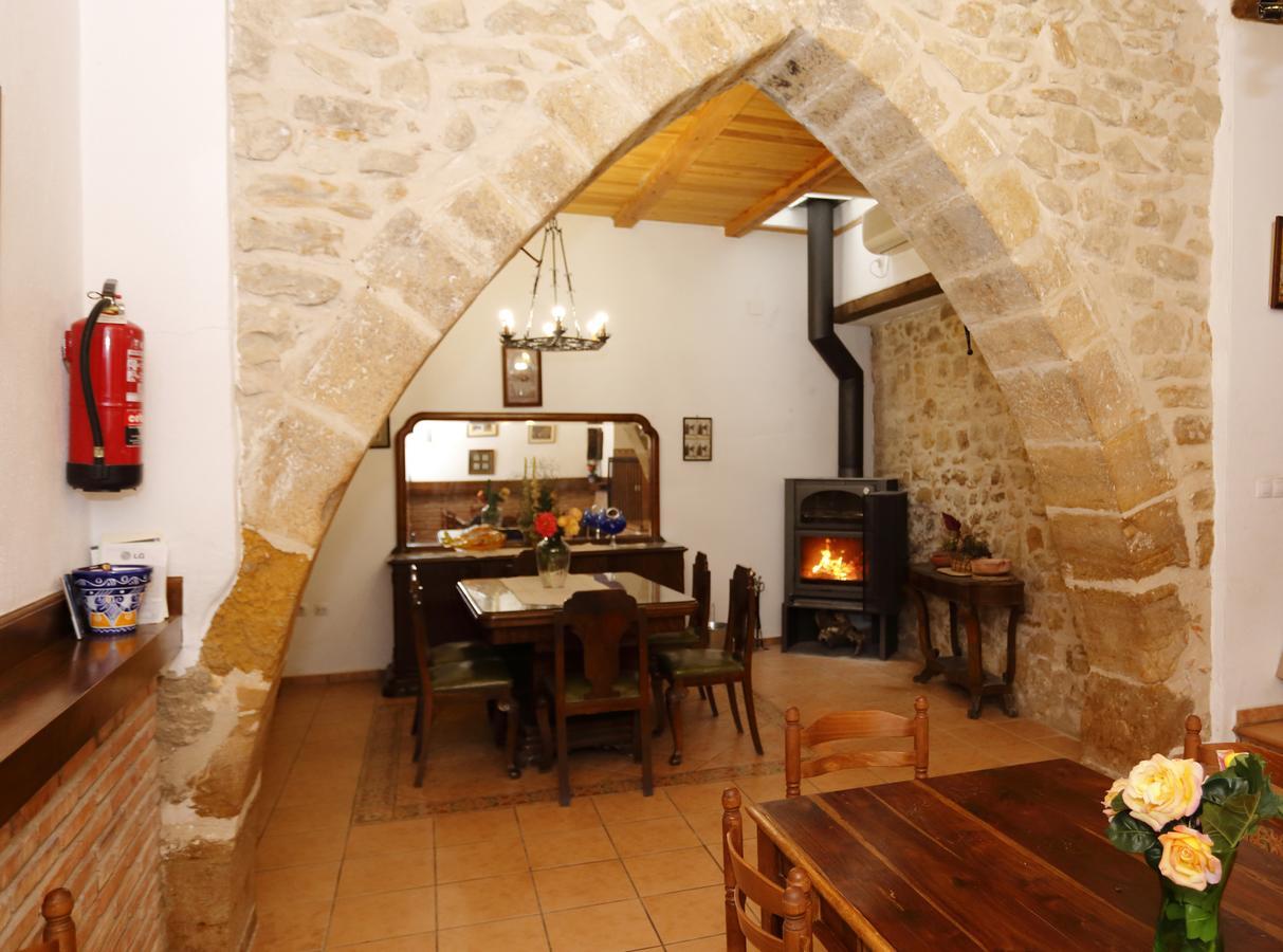 Ca Miquelet - Turistrat Guest House Albocacer Bagian luar foto
