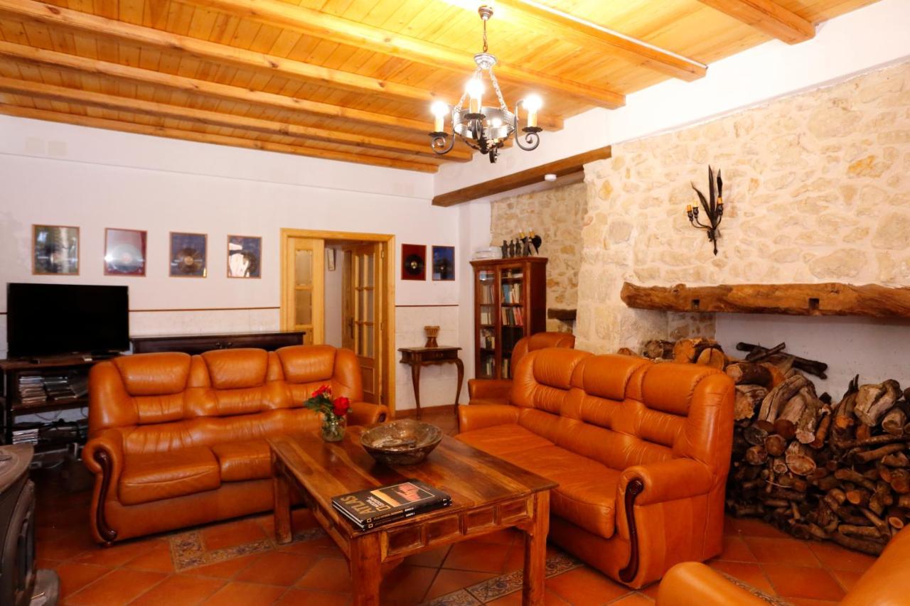 Ca Miquelet - Turistrat Guest House Albocacer Bagian luar foto